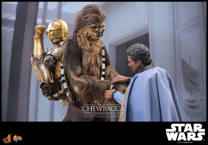Preventa Figura Chewbacca™ con C-3PO™ desensamblado - Star Wars: Episode V The Empire Strikes Back™ marca Hot Toys MMS766 escala 1/6