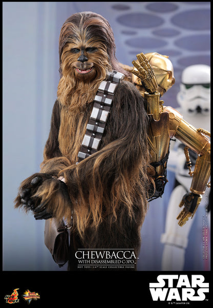 Preventa Figura Chewbacca™ con C-3PO™ desensamblado - Star Wars: Episode V The Empire Strikes Back™ marca Hot Toys MMS766 escala 1/6