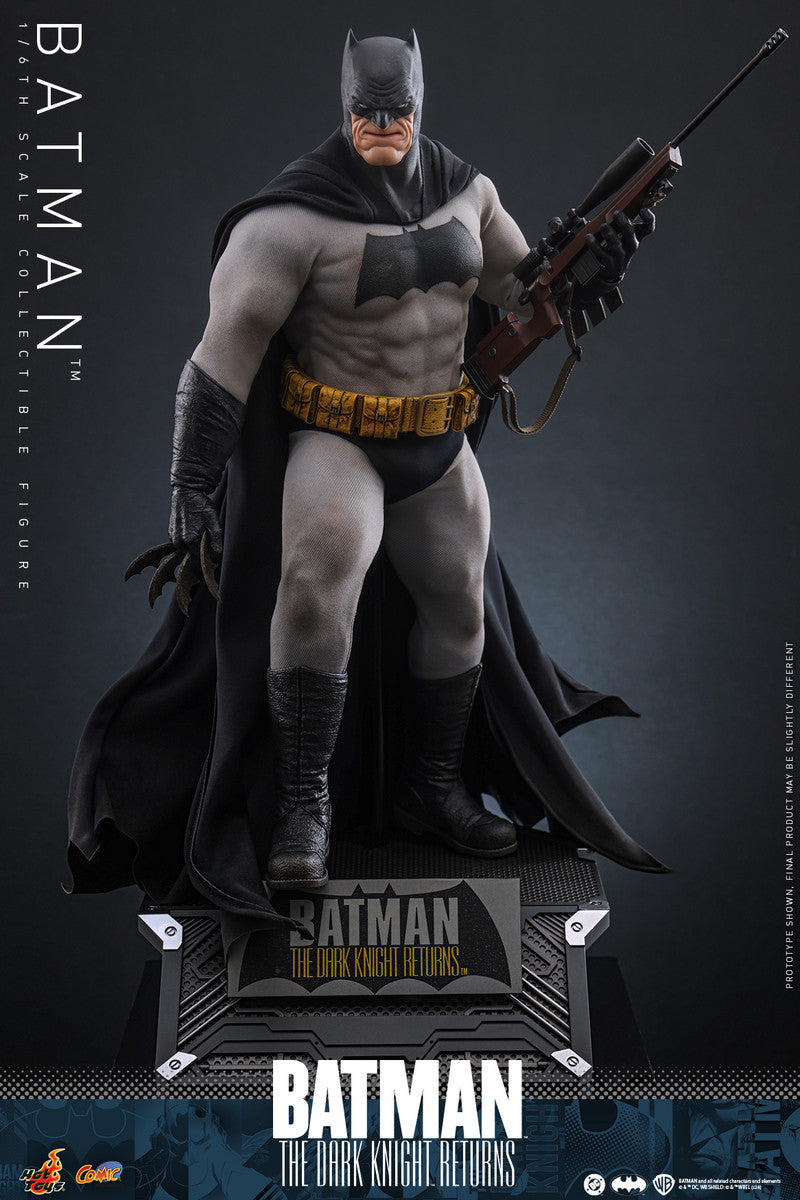 Preventa Figura BATMAN - The Dark Knight Returns marca Hot Toys CMS024 escala 1/6