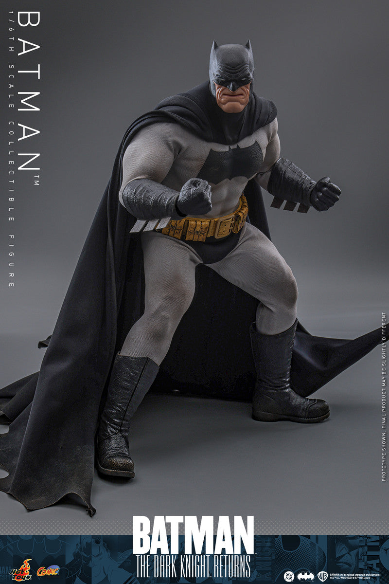 Preventa Figura BATMAN - The Dark Knight Returns marca Hot Toys CMS024 escala 1/6