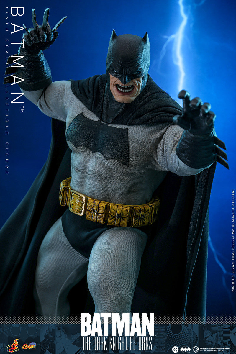 Preventa Figura BATMAN - The Dark Knight Returns marca Hot Toys CMS024 escala 1/6