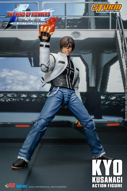 Preventa Figura Kyo Kusanagi - The King of Fighters 2002 Unlimited Match marca Storm Collectibles SKKF08 escala pequeña 1/12