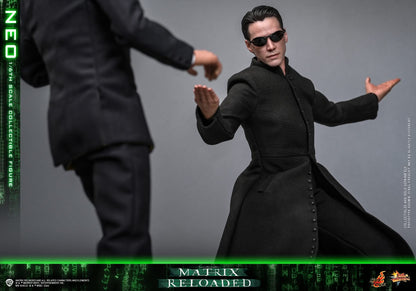 Preventa Figura NEO - The Matrix Reloaded marca Hot Toys MMS868 escala 1/6