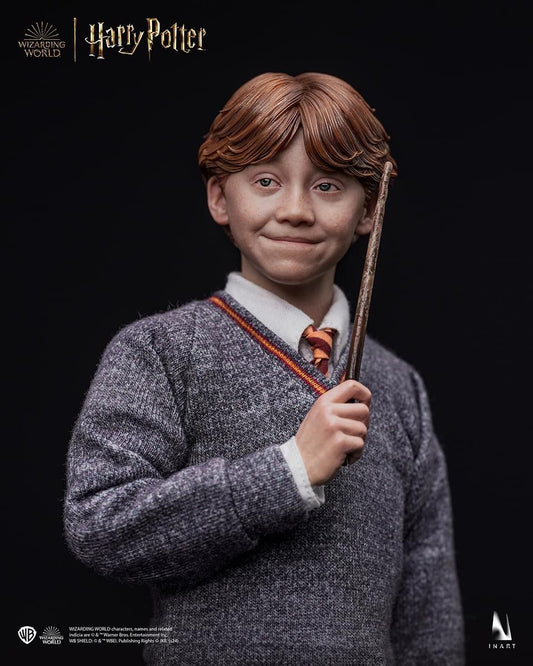 Preventa Figura Ron Weasley - Hogwarts School Uniform (Standard Edition) (Cabello Esculpido) marca Inart AG010S1 escala 1/6
