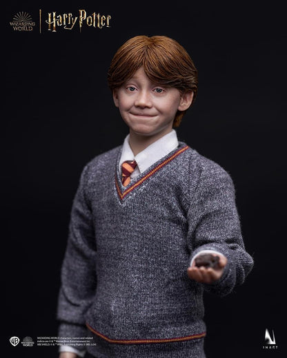 Preventa Figura Ron Weasley - Hogwarts School Uniform (DELUXE Edition) (Cabello Enraizado) marca Inart AG010D1 escala 1/6