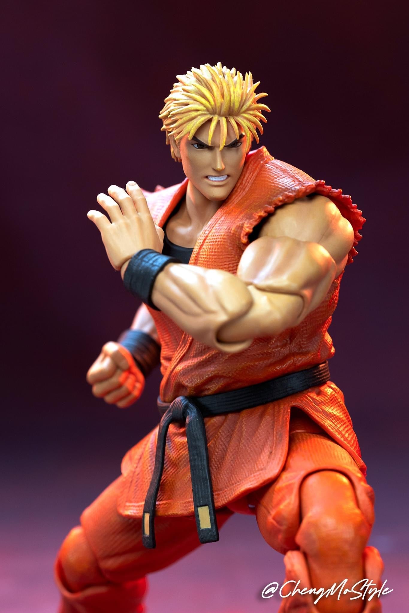 Pedido Figura Ryo Sakazaki - The King of Fighters '98: Ultimate Match marca Storm Collectibles SKKF09 escala pequeña 1/12