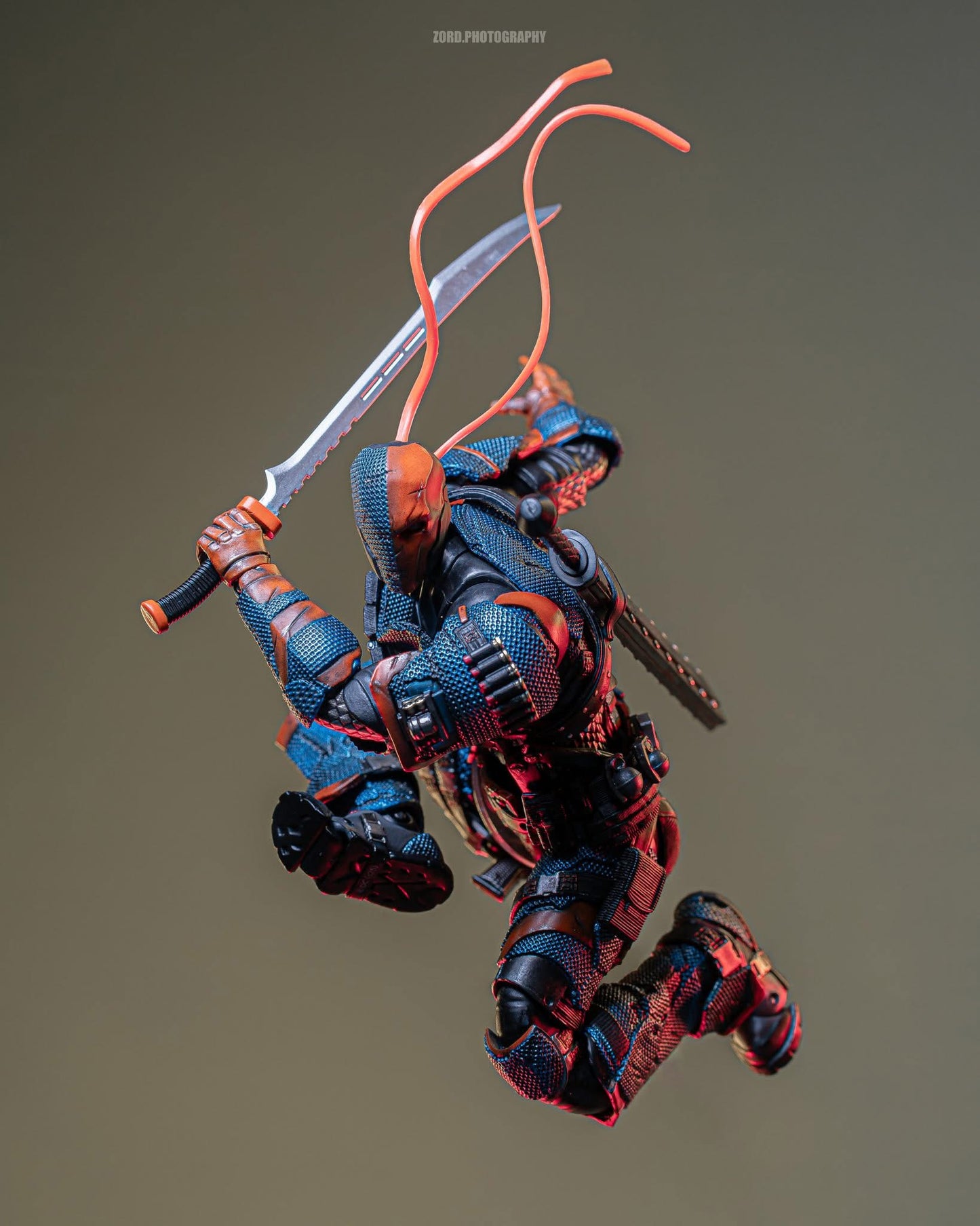 Preventa Figura Deathstroke - Arkham Knight marca LPZZ (UPF) DC002 escala 1/12