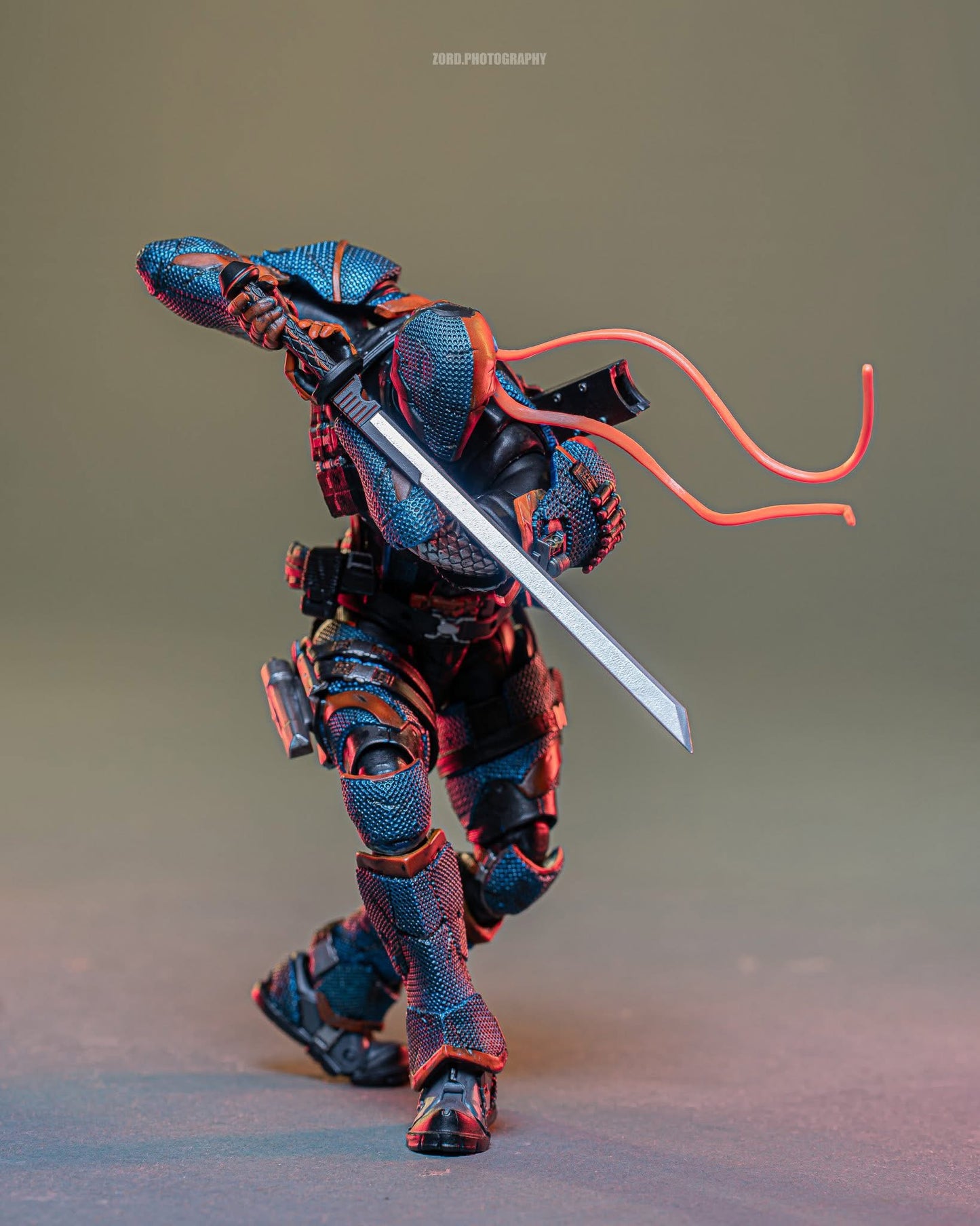 Preventa Figura Deathstroke - Arkham Knight marca LPZZ (UPF) DC002 escala 1/12