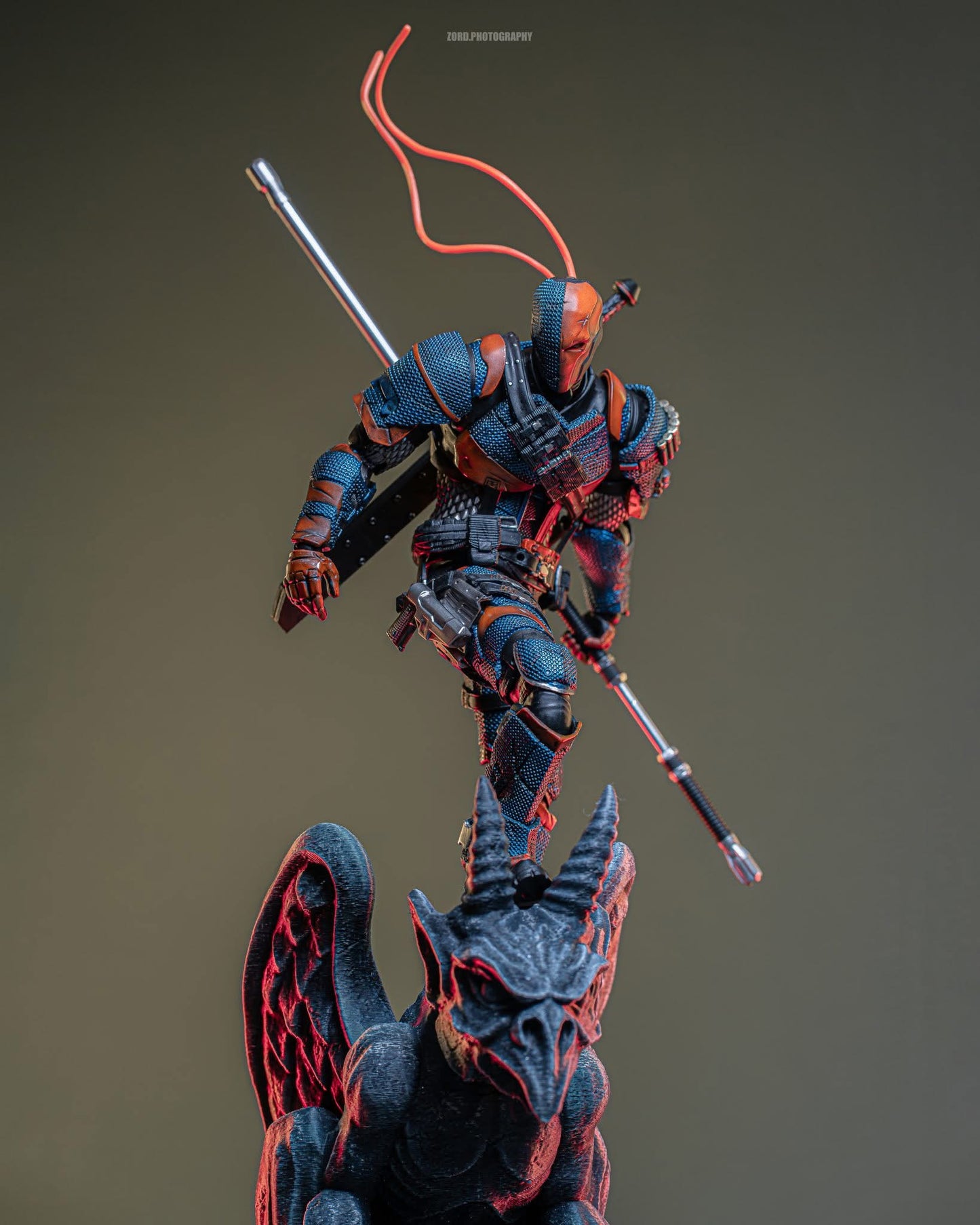 Preventa Figura Deathstroke - Arkham Knight marca LPZZ (UPF) DC002 escala 1/12