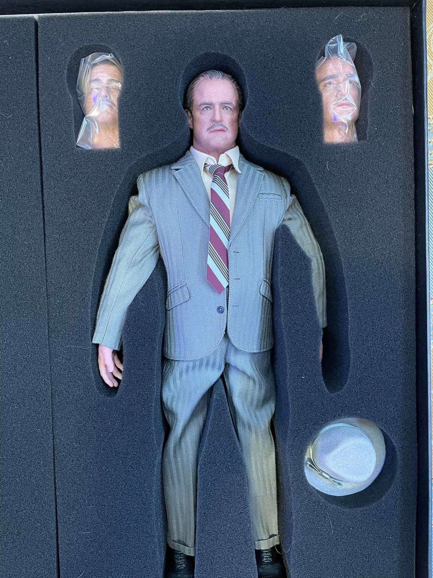 Pedido Figura Vito Corleone "The Godfather" (Golden Year version) marca Damtoys DMS033 escala 1/6
