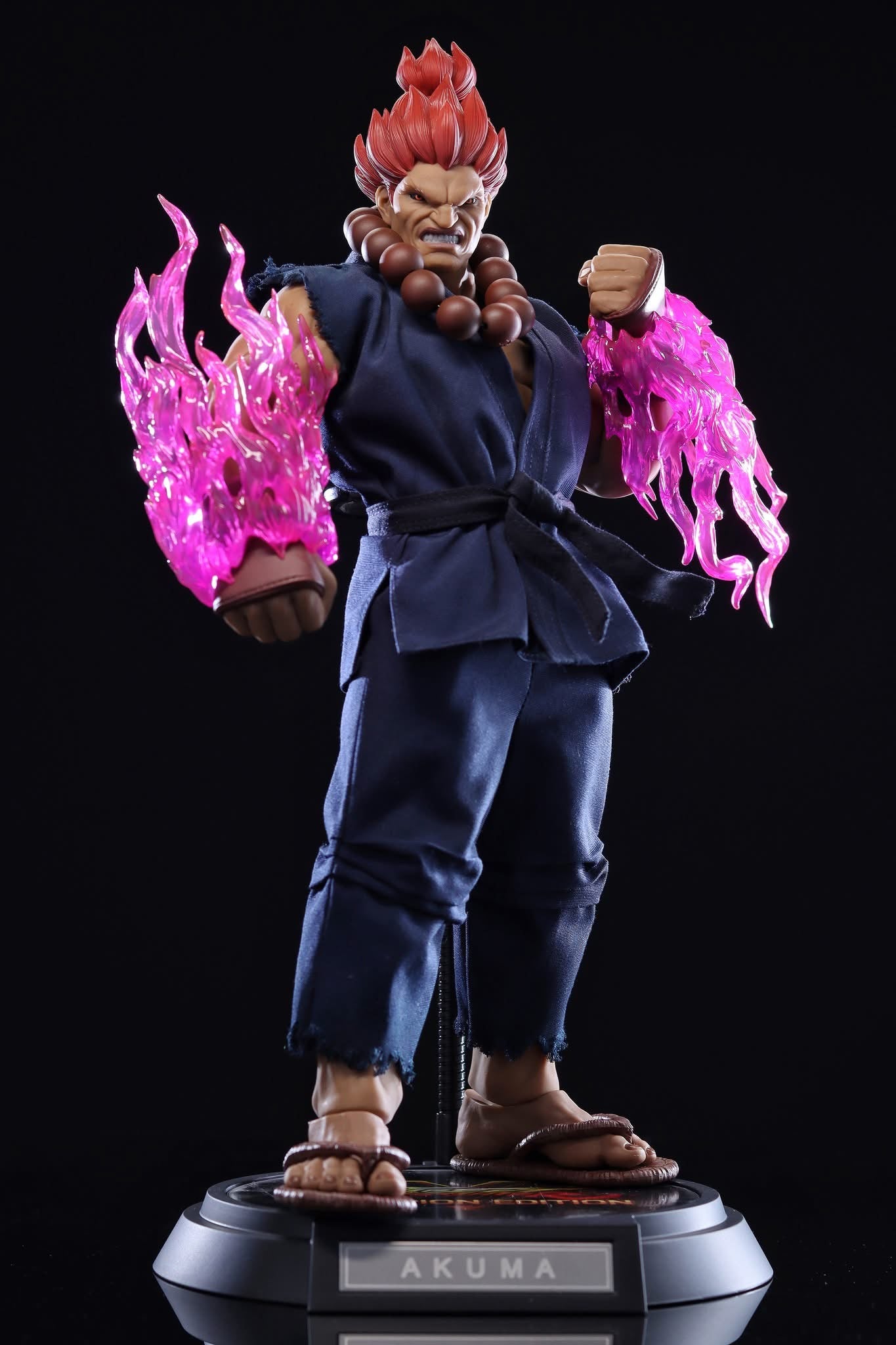 Pedido Figura AKUMA - Street Fighter V marca Iconiq Studios IQGS-05 escala 1/6