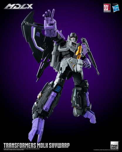 Preventa Figura MDLX Skywarp - Transformers marca Threezero 3Z0663 sin escala (20 cm)