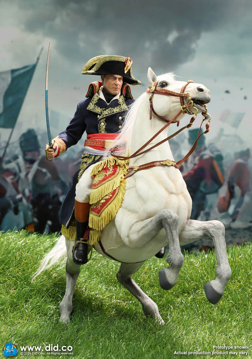 Preventa Figura Caballo de Guerra Blanco de Napoleón (Encabritado) marca DID E60078 escala 1/6