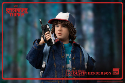 Preventa Figura Dustin Henderson - Stranger Things marca Threezero 3Z0280 escala 1/6 (relanzamiento)