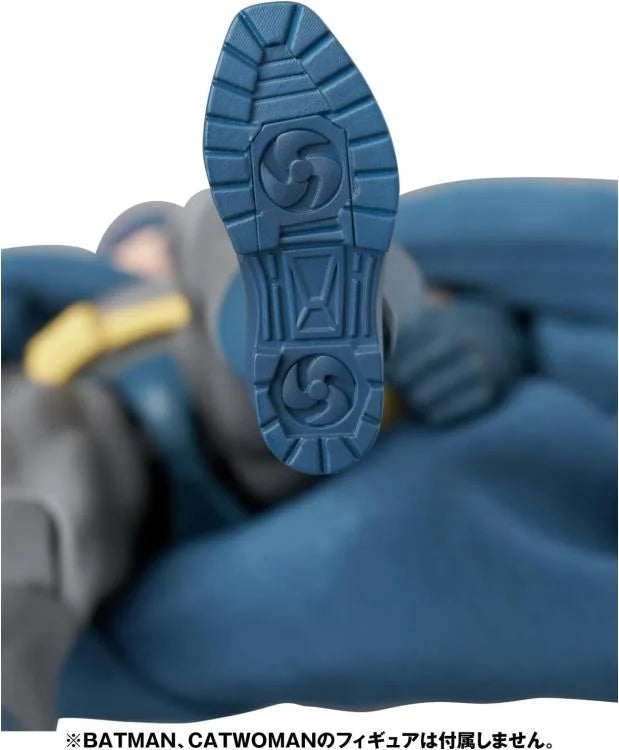 Preventa Figura Bruce Wayne - Batman: Hush - MAFEX No. 299 marca Medicom Toy escala 1/12