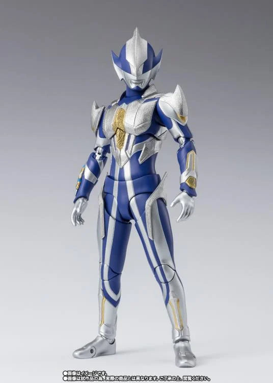 Preventa Figura Hunter Knight Tsurugi - Ultraman Mebius - S.H.Figuarts marca Bandai Spirits escala pequeña 1/12