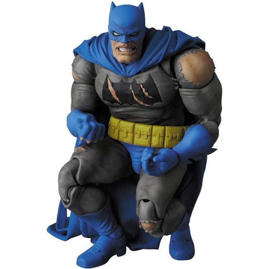 Pedido Figura Batman - The Dark Knight Returns: Triumphant - MAFEX marca Medicom Toy No.119 escala pequeña 1/12