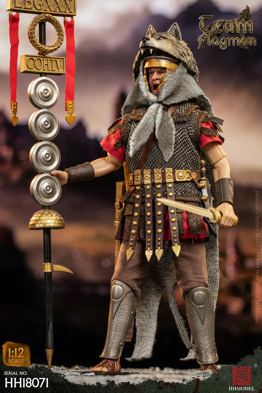 Pedido Figura Roman Team Flagman Bearer - Imperial Legion marca HHModel HH18071 escala pequeña 1/12