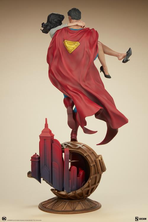 Pedido Estatua Superman & Lois Lane Diorama - DC Comics marca Sideshow Collectibles sin escala (55 cm)