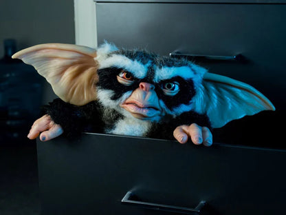 Preventa Figura George Mogwai - Gremlins 2: The New Batch - Prop Replica marca Trick or Treat Studios escala real 1/1