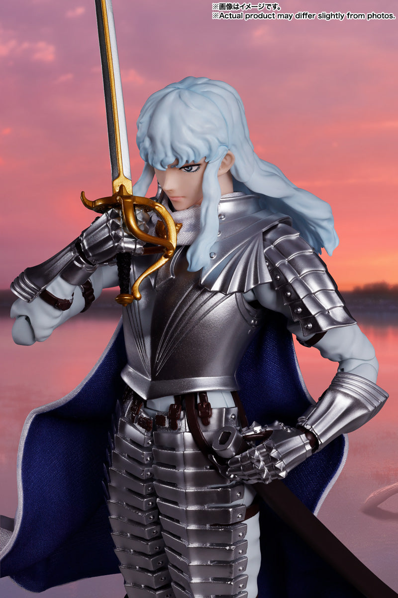 Preventa Figura Griffith (The Band of the Hawk) - BERSERK - S.H.Figuarts JP marca Bandai Namco escala 1/12