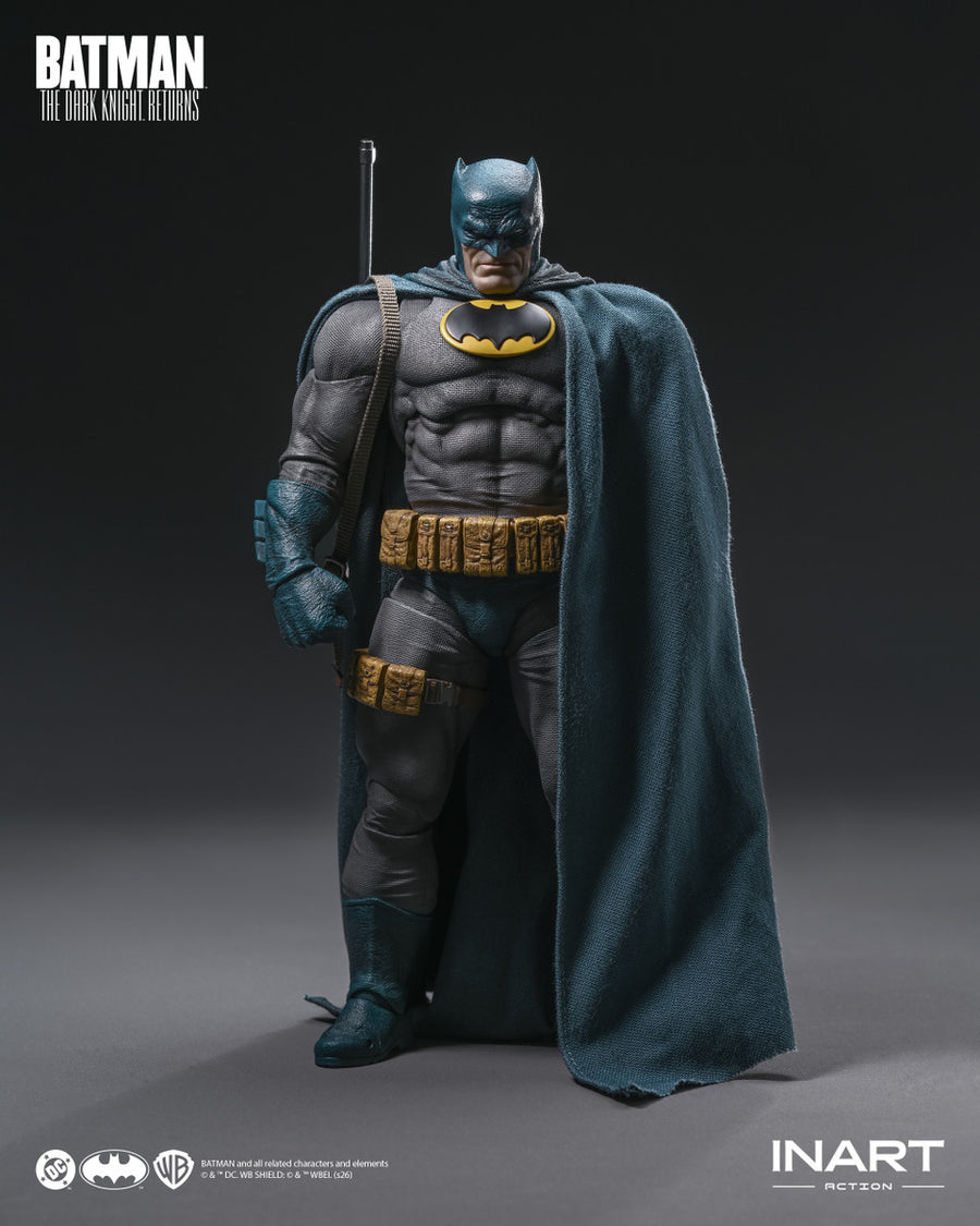 Preventa Figura TDKR Batman (Blue Suit) - The Dark Knight Returns marca Inart C0006 escala 1/12