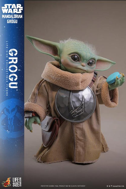 Preventa Figura GROGU (Tamaño real) - Star Wars: The Mandalorian & Grogu marca Hot Toys LMS016 escala real 1/1