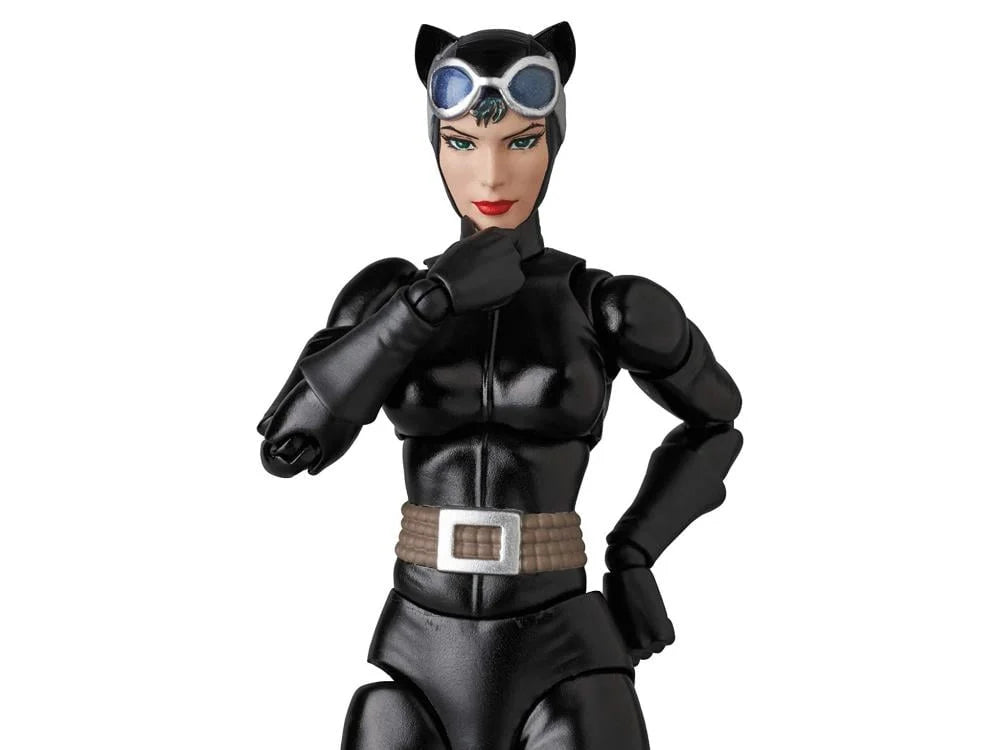 Pedido Figura Catwoman - Batman: Hush - DC Comics MAFEX No. 123 marca Medicom Toy escala 1/12