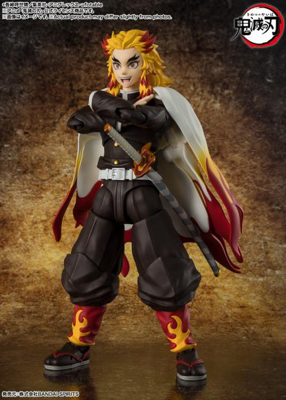 Pedido Figura Kyojuro Rengoku - Demon Slayer: Kimetsu no Yaiba - S.H.Figuarts marca Bandai Spirits escala pequeña 1/12