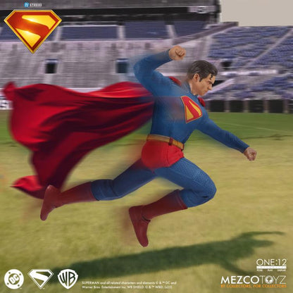 Pedido Figura SUPERMAN - Superman (2025) - One:12 Collective marca Mezco Toyz 76190 escala 1/12
