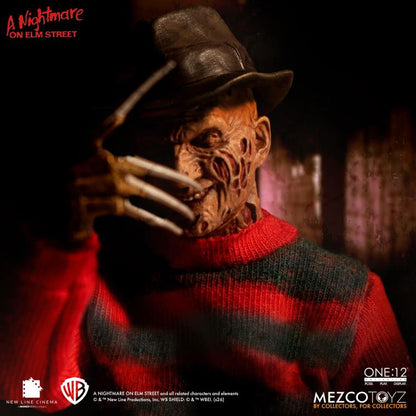 Pedido Figura Freddy Krueger: A Nightmare on Elm Street - One:12 Collective marca Mezco Toyz 77390 escala 1/12