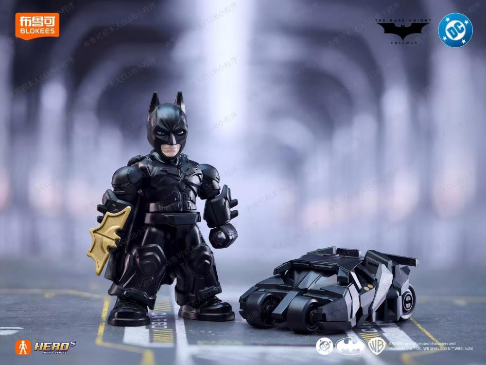 EN STOCK Figura DC Defender Version 01 - Legendary Batman Assemble 12 in 1 - Model Kit marca Blokees