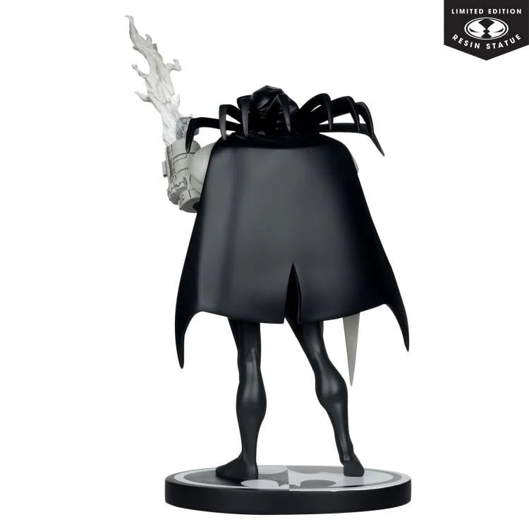 Pedido Estatua Azrael (Joe Quesada version) - Batman: Black & White - Limited Edition marca McFarlane Toys x DC Direct escala 1/10
