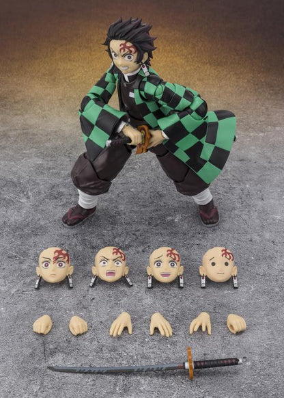 Pedido Figura Tanjiro Kamado (Battle in the Infinity Castle version) - Demon Slayer: Kimetsu no Yaiba - S.H.Figuarts marca Bandai Spirits escala pequeña 1/12
