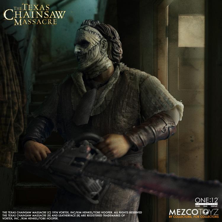 Pedido Figura  Leatherface - The Texas Chainsaw Massacre (2003) - One:12 Collective marca Mezco Toyz 77526 escala 1/12