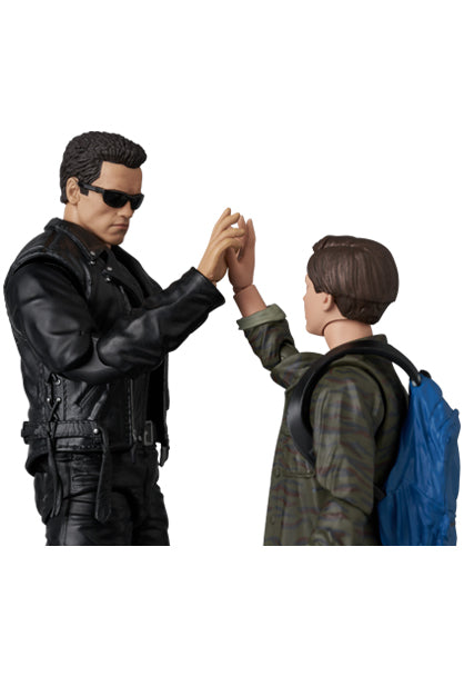 Pedido Figura T-800 (T2 version) y John Connor - Terminator 2: Judgement Day - MAFEX No.280 marca Medicom Toy escala 1/12