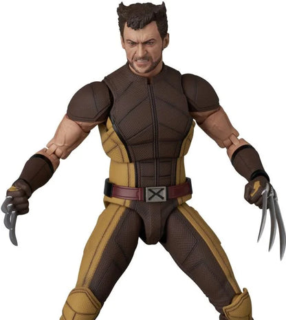 Preventa Figura Wolverine (Brown Suit version) - Deadpool & Wolverine - MAFEX No. 297 marca Medicom Toy escala 1/12