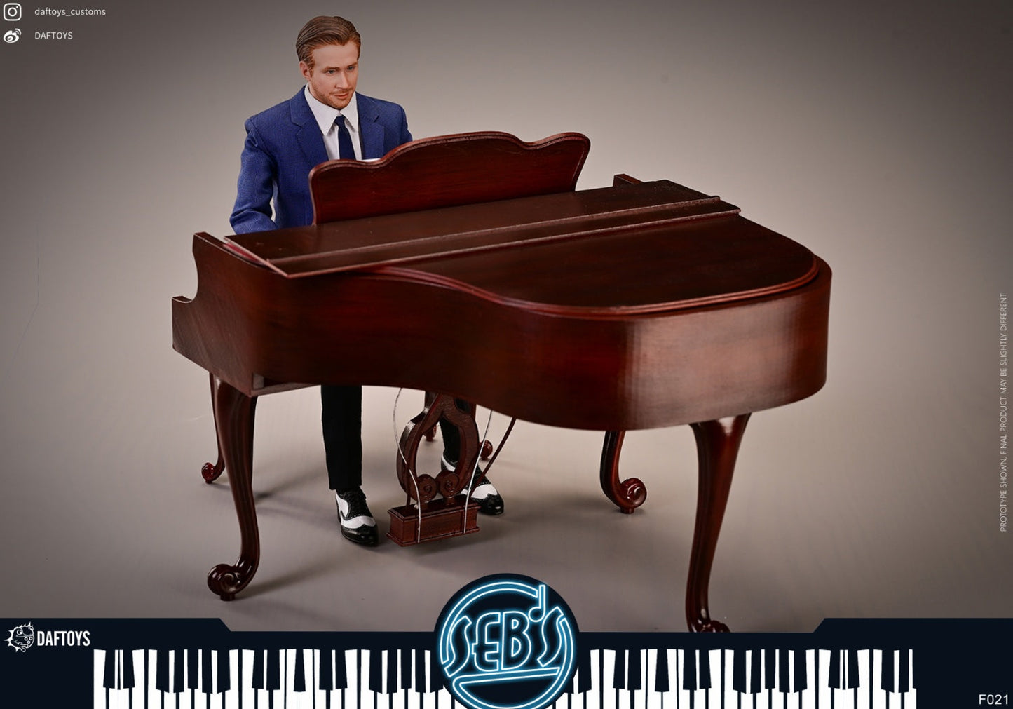 Pedido Figura Seb's con piano (Deluxe version) marca Daftoys F021DX escala 1/6