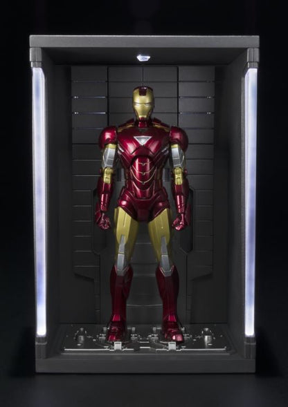 Pedido Diorama Hall of Armor (Exclusive) - Iron Man 3 - S.H.Figuarts marca Bandai Spirits escala pequeña 1/12