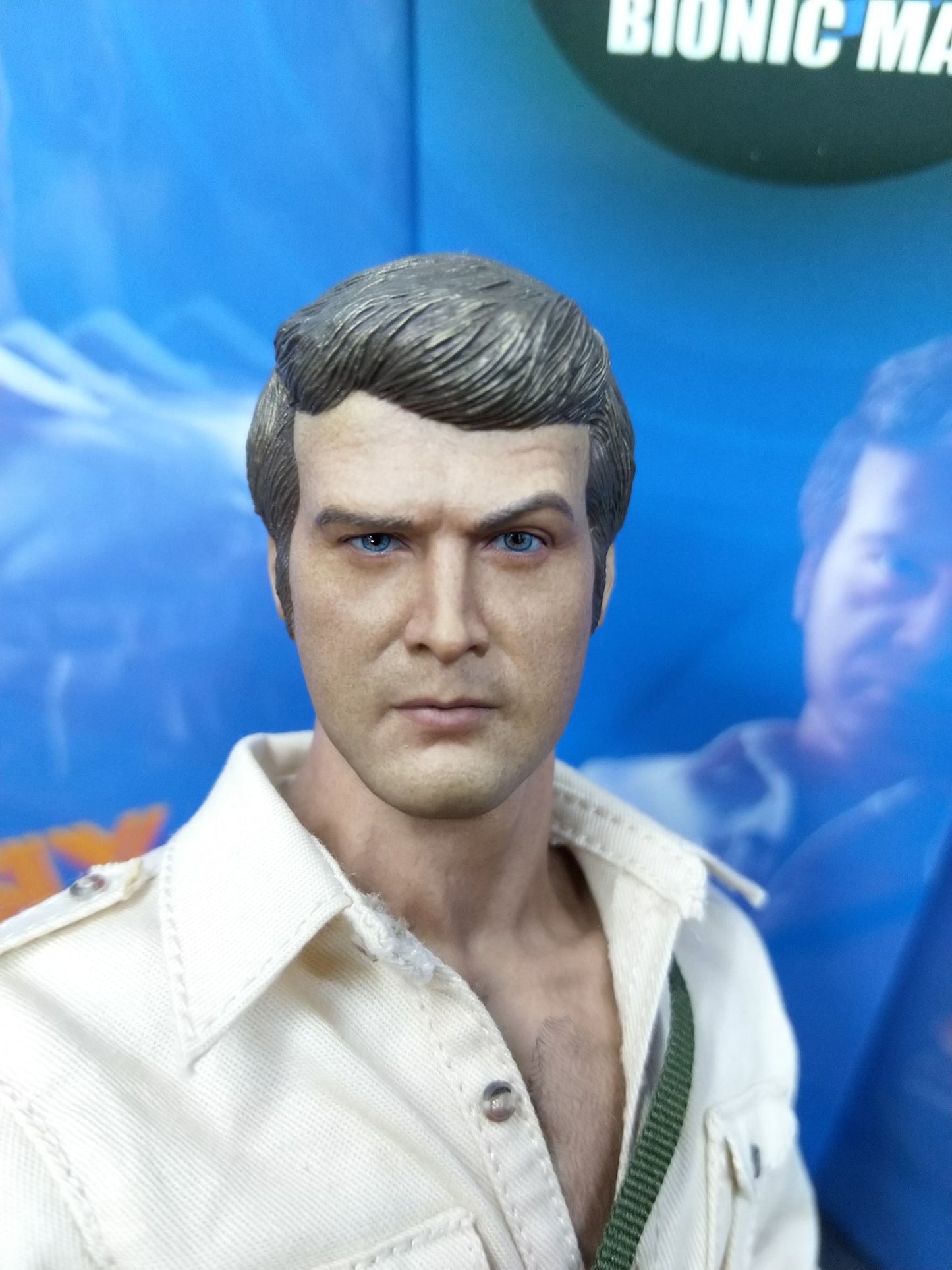 Pedido Figura Six Million Bionic Man (Hunter Outfit Version) marca Supermad Toys escala 1/6
