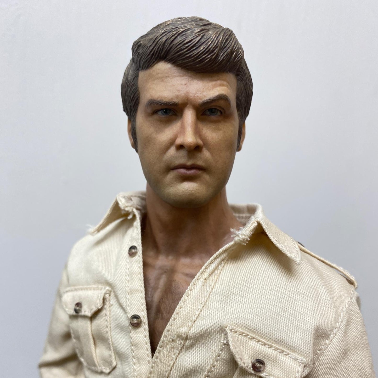 Pedido Figura Six Million Bionic Man (Hunter Outfit Version) marca Supermad Toys escala 1/6
