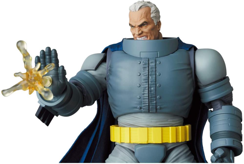 Pedido Figura Armored Batman - Batman: The Dark Knight Returns - MAFEX marca Medicom Toy No.146 escala pequeña 1/12