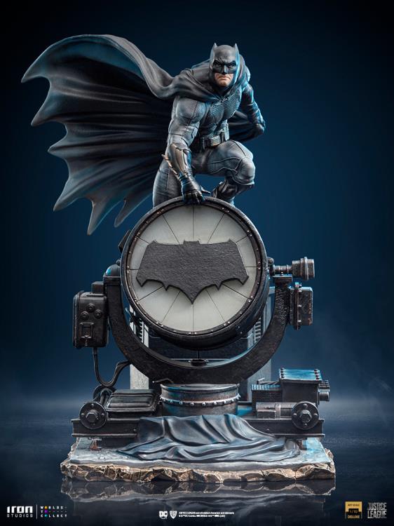 Preventa Estatua Batman on Bat-Signal DELUXE - Zack Snyder's Justice League - marca Iron Studios escala de arte 1/10