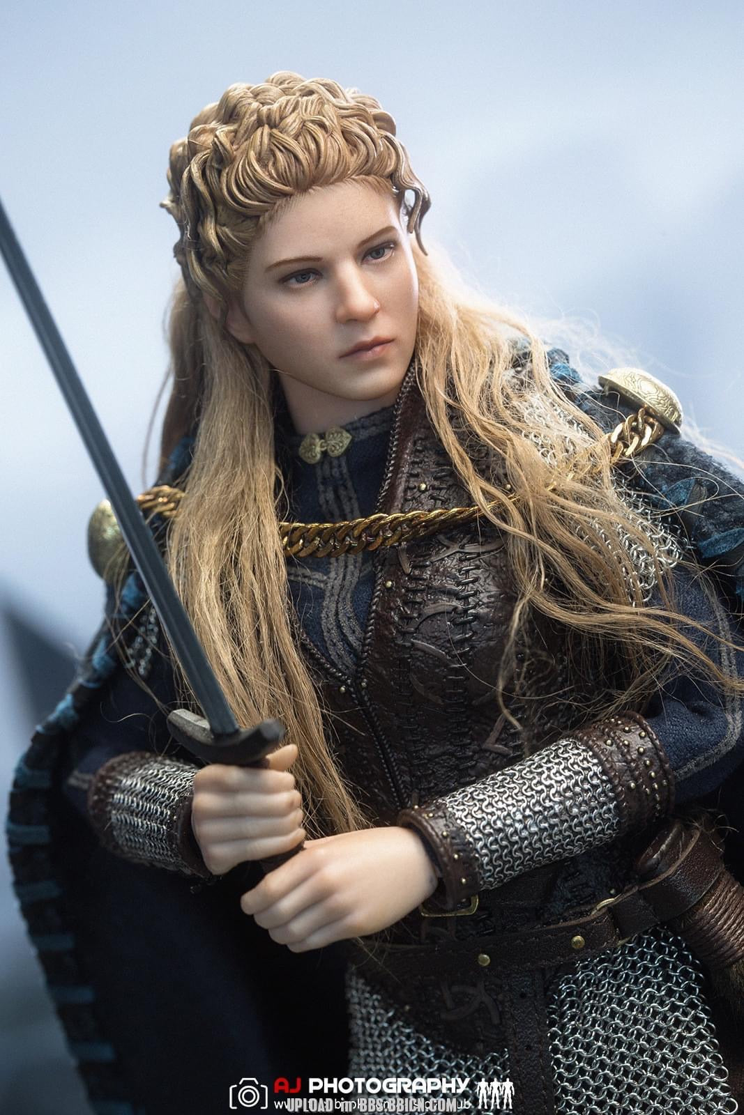 Pedido Figura Viking Female Soldier marca Poptoys EX051 escala 1/6 – EM  Custom Studios