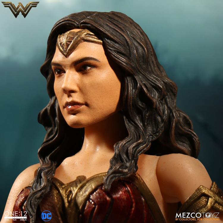 Pedido Figura Wonder Woman - DC - One:12 Collective marca Mezco Toyz escala pequeña 1/12