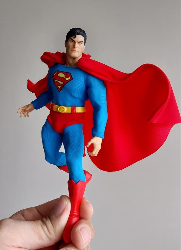 Pedido Figura Superman - Man of Steel Edition One:12 Collective marca Mezco Toyz 76553 escala pequeña 1/12