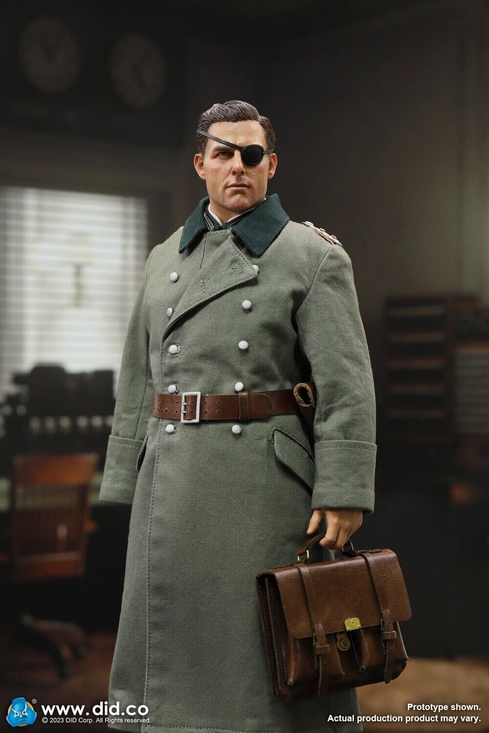 Pedido Figura Oberst I.G. Claus Von Stauffenberg - Operation Valkyrie marca DID D80162 escala 1/6
