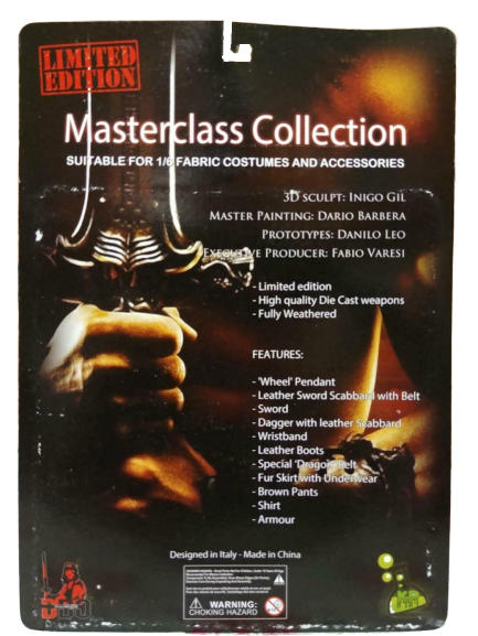 Accesorios Set de Ropa, Armas y Cabeza de El Barbaro - Masterclass Edición Limitada marca Kaustic Plastik escala 1/6