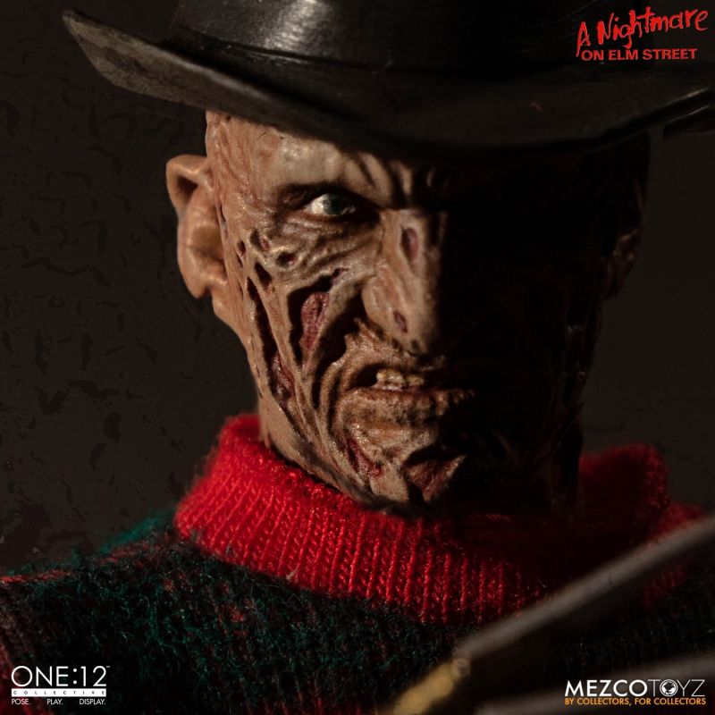 Pedido Figura Freddy Krueger: A Nightmare on Elm Street - One:12 Collective marca Mezco Toyz 77390 escala pequeña 1/12